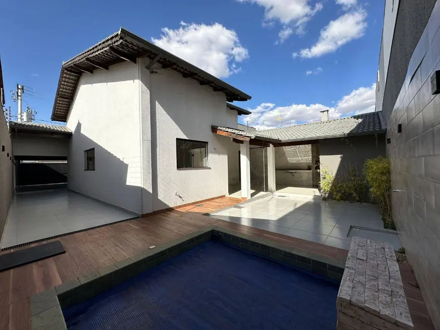 Foto 1 de Casa com 3 quartos à venda, 300m2 em Parque Brasília 2ª Etapa, Anapolis - GO