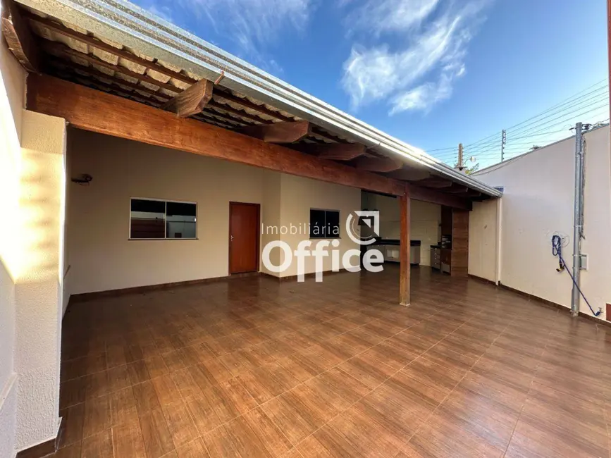 Foto 1 de Casa com 3 quartos à venda, 190m2 em Parque dos Pirineus, Anapolis - GO