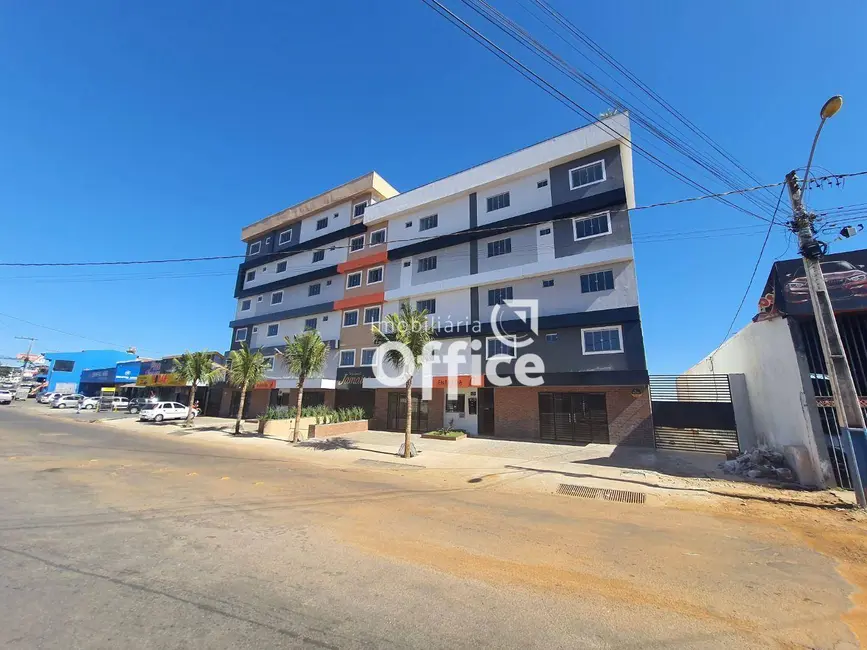 Foto 2 de Apartamento com 3 quartos à venda, 78m2 em Conjunto IAPC, Anapolis - GO