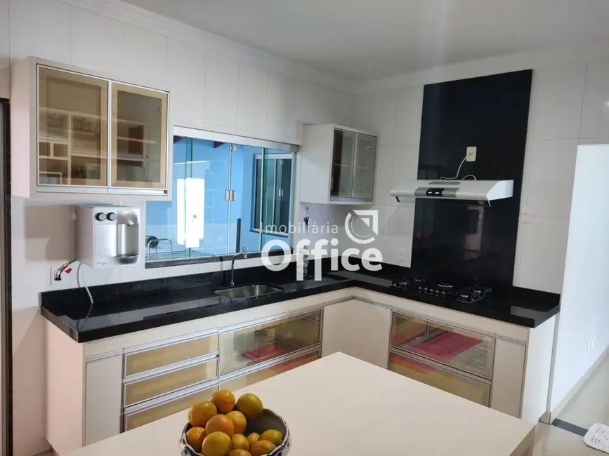 Foto 7 de Casa com 3 quartos à venda, 240m2 em Parque Brasília 2ª Etapa, Anapolis - GO