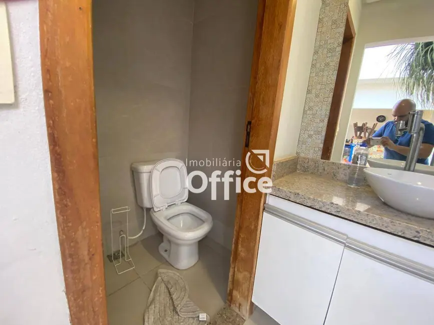Casa com 3 quartos à venda, 360m2 em Setor Sul Jamil Miguel, Anapolis - GO - imagem 7 Foto 7 de Casa com 3 quartos à venda, 360m2 em Setor Sul Jamil Miguel, Anapolis - GO