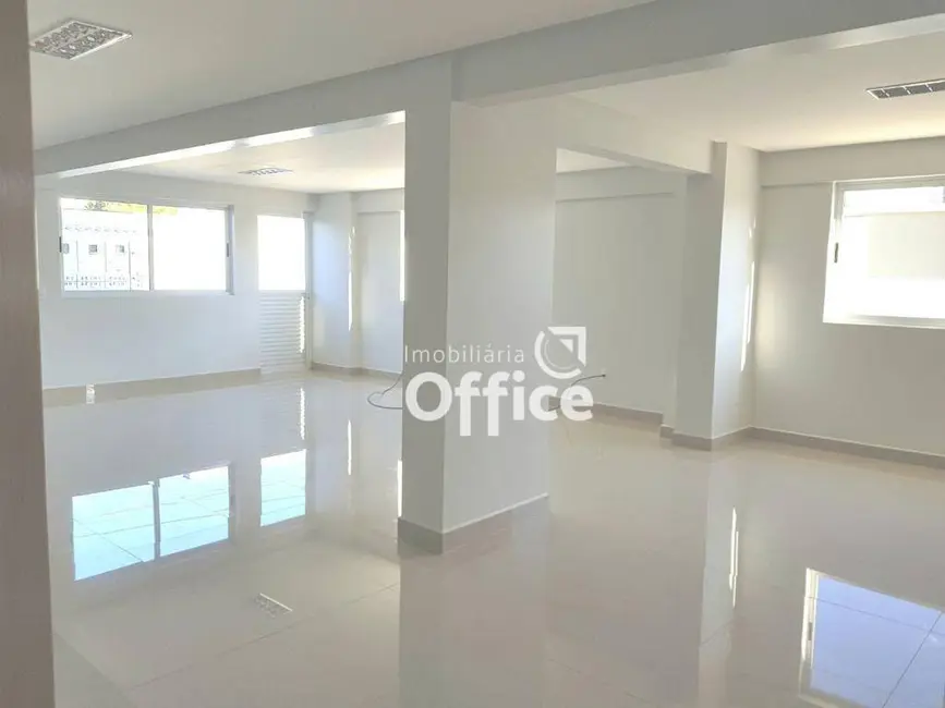 Foto 2 de Apartamento com 3 quartos à venda, 273m2 em Jundiaí, Anapolis - GO