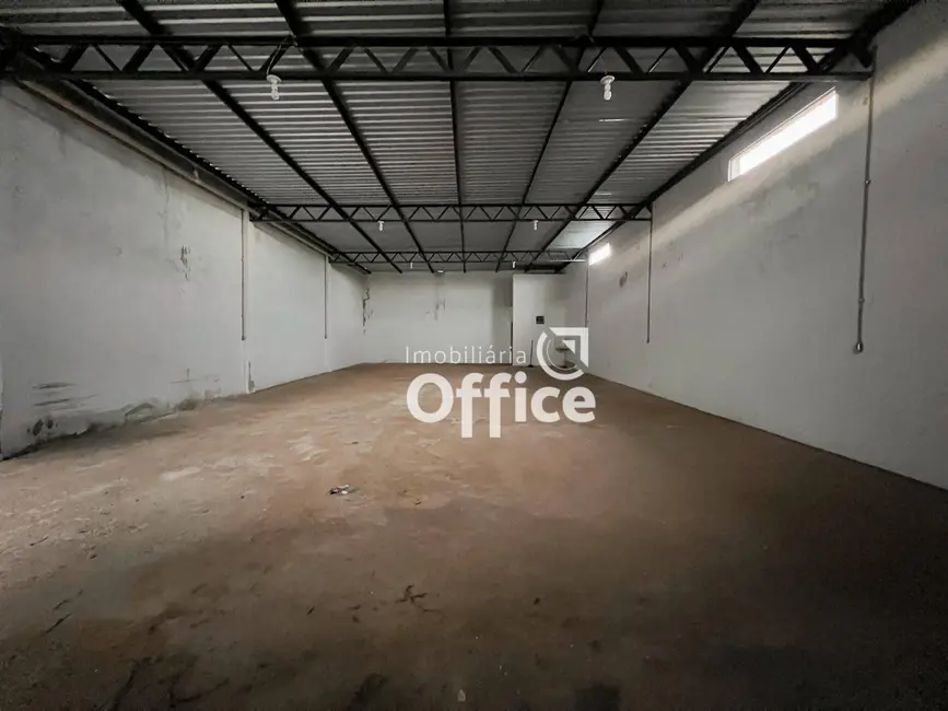 Foto 5 de Armazém / Galpão para alugar, 200m2 em Jardim Itália, Anapolis - GO
