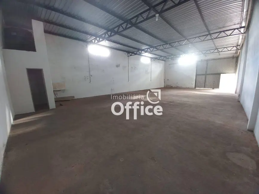 Foto 8 de Armazém / Galpão para alugar, 200m2 em Jardim Itália, Anapolis - GO