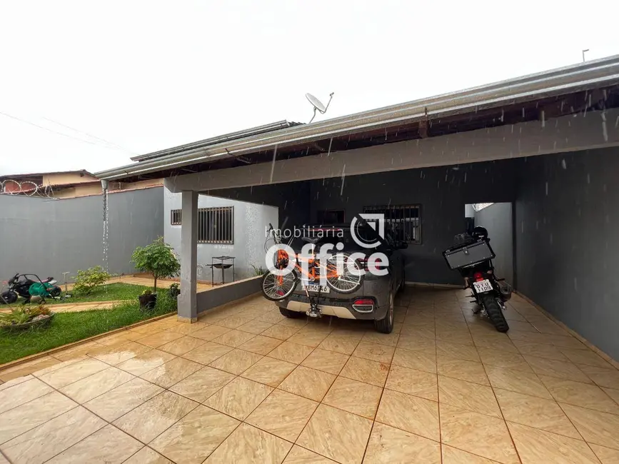 Casa com 3 quartos à venda, 300m2 em Residencial Araguaia, Anapolis - GO - imagem 8 Foto 8 de Casa com 3 quartos à venda, 300m2 em Residencial Araguaia, Anapolis - GO