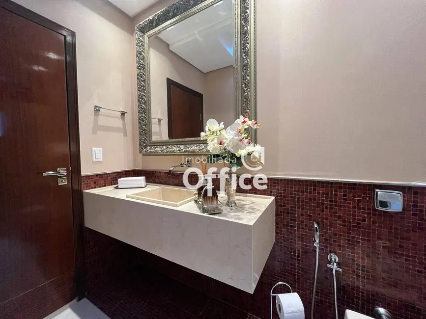 Casa com 4 quartos à venda, 634m2 em Vila Miguel Jorge, Anapolis - GO - imagem 5 Foto 5 de Casa com 4 quartos à venda, 634m2 em Vila Miguel Jorge, Anapolis - GO