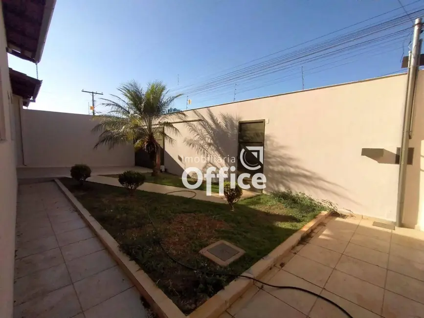 Foto 4 de Casa com 3 quartos à venda, 300m2 em Parque Brasília 2ª Etapa, Anapolis - GO