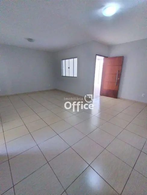 Foto 5 de Casa com 3 quartos à venda, 300m2 em Parque Brasília 2ª Etapa, Anapolis - GO