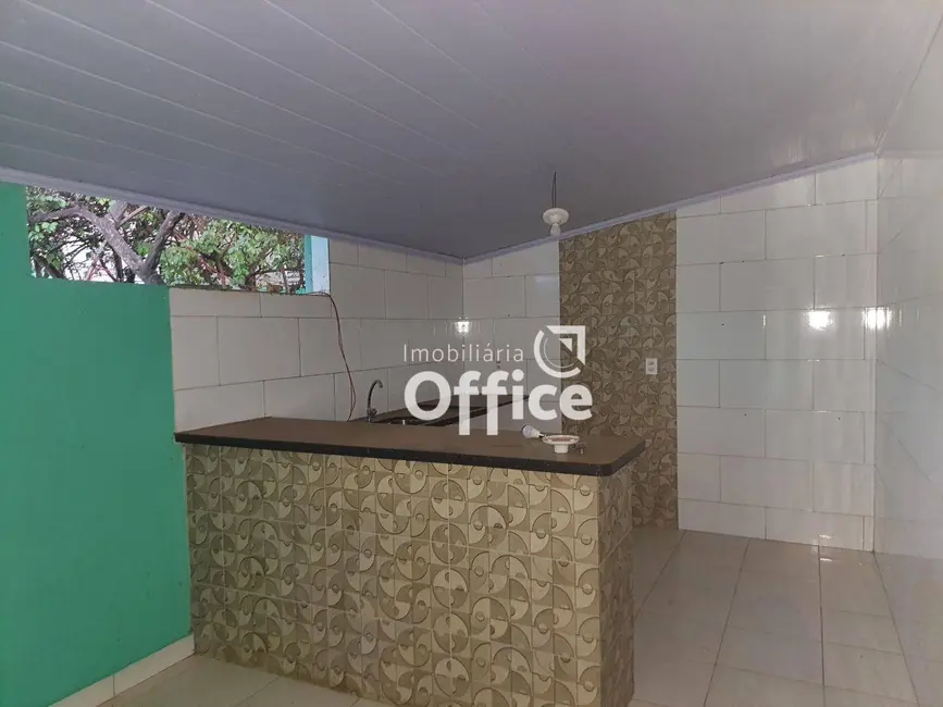 Foto 3 de Casa com 4 quartos à venda, 300m2 em Parque dos Pirineus, Anapolis - GO