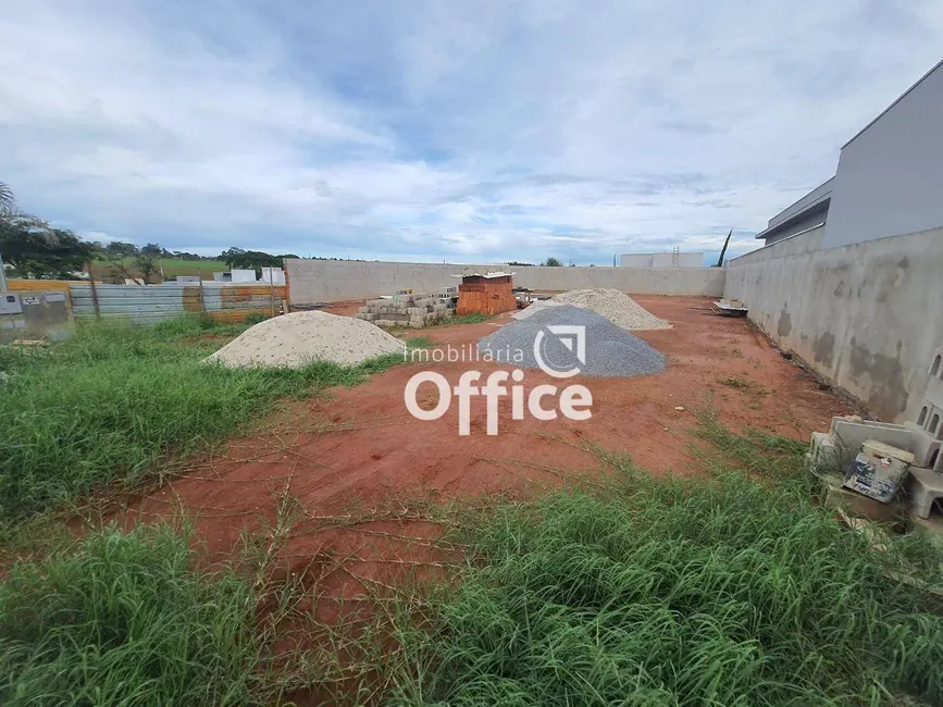 Foto 2 de Terreno / Lote à venda, 540m2 em Anapolis - GO