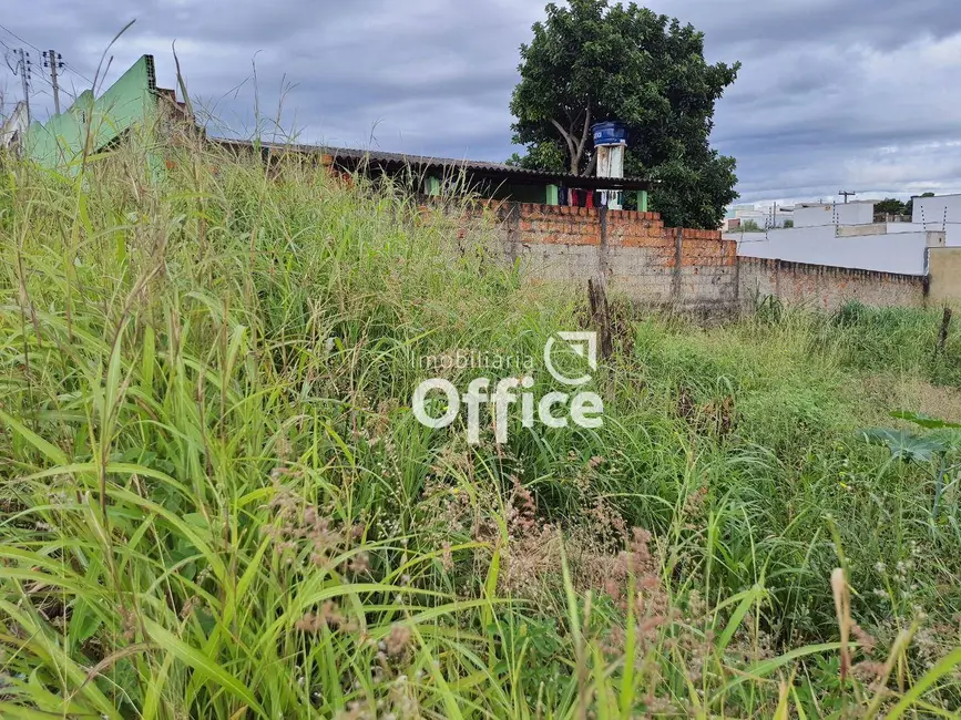 Foto 2 de Terreno / Lote à venda, 300m2 em Residencial Arco-Íris, Anapolis - GO