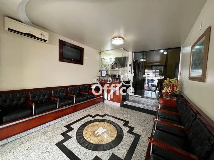 Foto 8 de Sobrado com 4 quartos à venda, 197m2 em Setor Central, Anapolis - GO