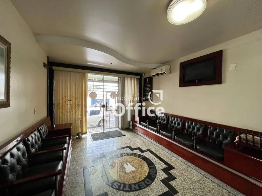 Foto 9 de Sobrado com 4 quartos à venda, 197m2 em Setor Central, Anapolis - GO