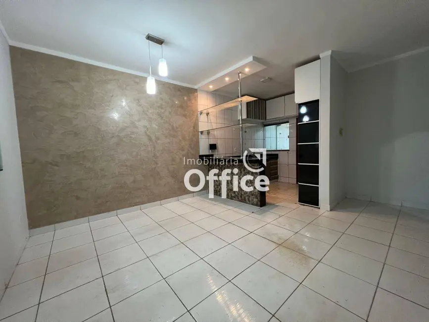 Foto 7 de Casa com 3 quartos para alugar, 200m2 em Residencial Ayrton Senna, Anapolis - GO