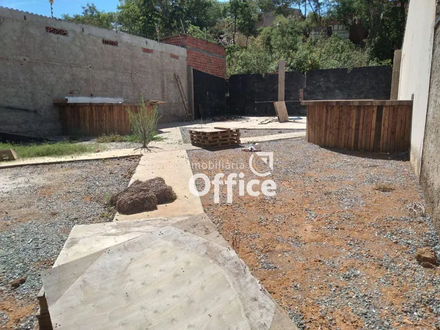 Foto 1 de Terreno / Lote à venda, 300m2 em Residencial Arco-Íris, Anapolis - GO