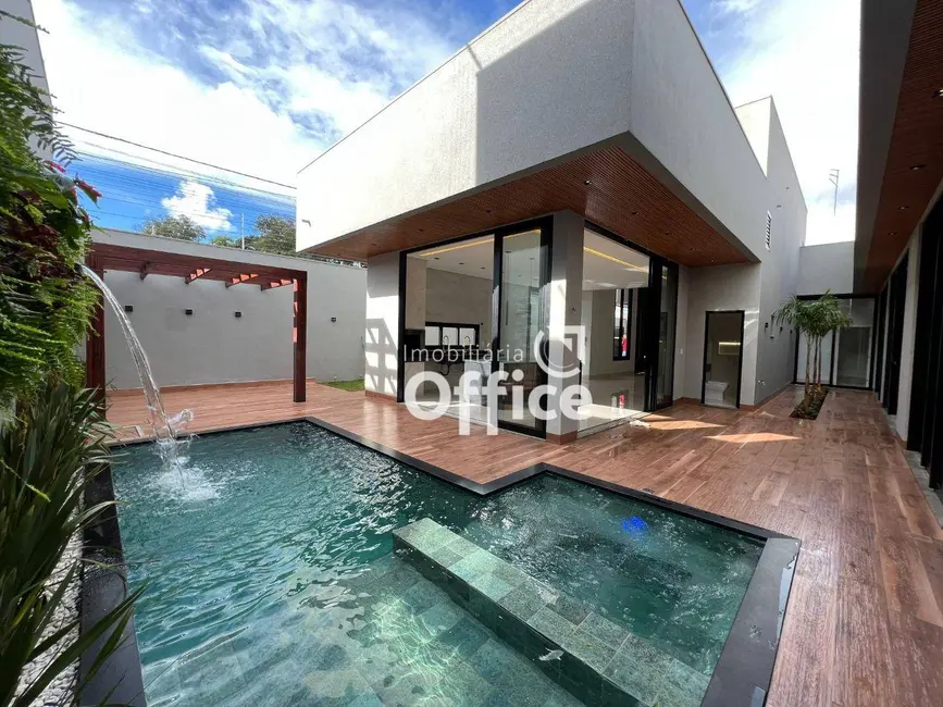 Foto 2 de Casa com 4 quartos à venda, 450m2 em Residencial Villa Bella, Anapolis - GO