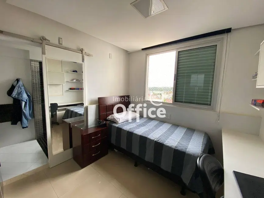 Foto 6 de Apartamento com 4 quartos à venda, 190m2 em Jundiaí, Anapolis - GO