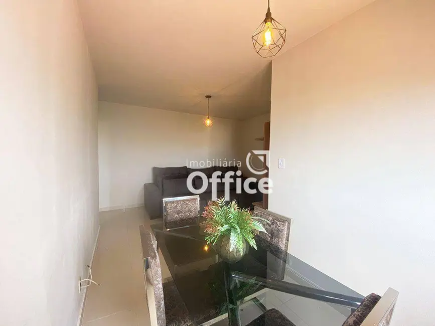 Foto 2 de Apartamento com 3 quartos à venda, 73m2 em Vila Industrial, Anapolis - GO