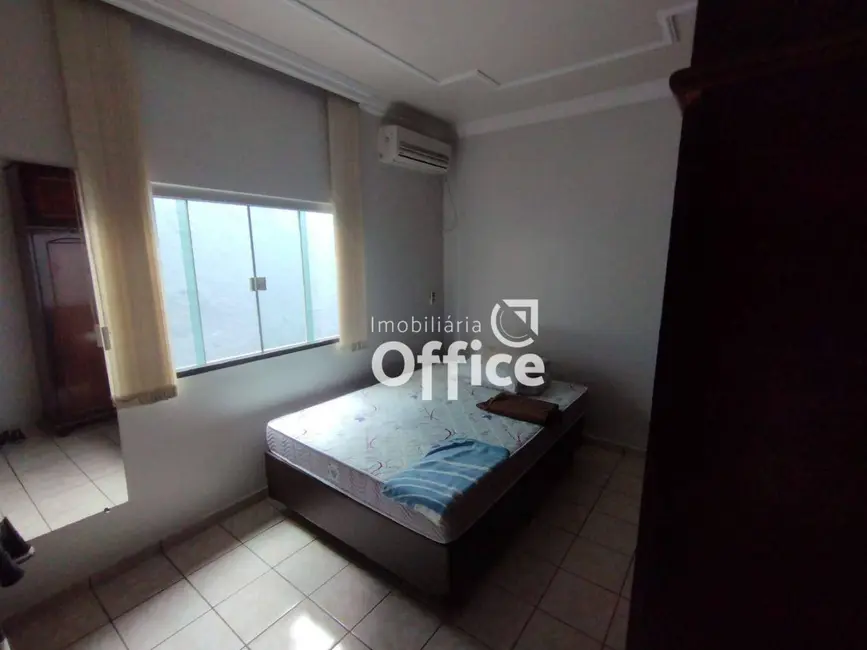 Casa com 3 quartos à venda, 360m2 em Santo André, Anapolis - GO - imagem 7 Foto 7 de Casa com 3 quartos à venda, 360m2 em Santo André, Anapolis - GO