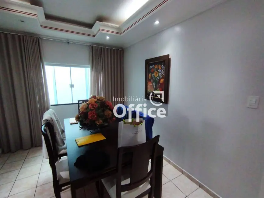 Casa com 3 quartos à venda, 360m2 em Santo André, Anapolis - GO - imagem 4 Foto 4 de Casa com 3 quartos à venda, 360m2 em Santo André, Anapolis - GO