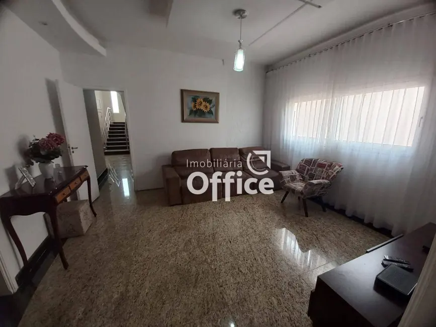 Casa com 5 quartos à venda, 537m2 em Jundiaí, Anapolis - GO - imagem 7 Foto 7 de Casa com 5 quartos à venda, 537m2 em Jundiaí, Anapolis - GO