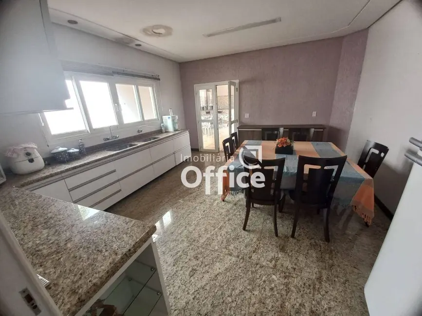 Casa com 5 quartos à venda, 537m2 em Jundiaí, Anapolis - GO - imagem 9 Foto 9 de Casa com 5 quartos à venda, 537m2 em Jundiaí, Anapolis - GO
