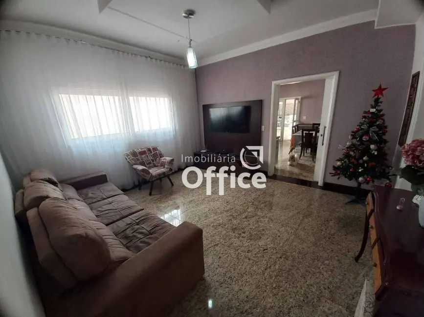 Casa com 5 quartos à venda, 537m2 em Jundiaí, Anapolis - GO - imagem 8 Foto 8 de Casa com 5 quartos à venda, 537m2 em Jundiaí, Anapolis - GO