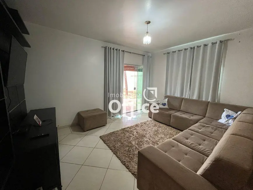 Foto 6 de Casa com 3 quartos à venda, 374m2 em Anápolis City, Anapolis - GO