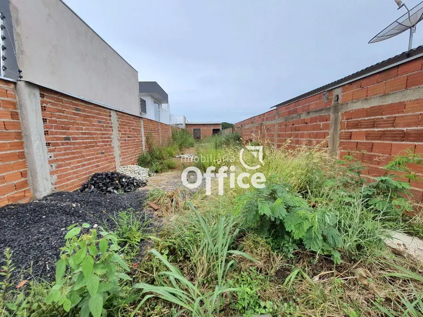 Foto 3 de Terreno / Lote à venda, 204m2 em Chácaras Colorado, Anapolis - GO