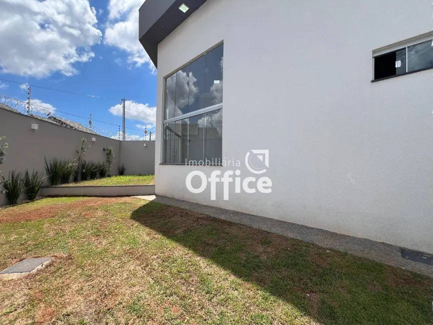 Foto 4 de Casa com 4 quartos à venda, 257m2 em Residencial Jardins do Lago, Anapolis - GO