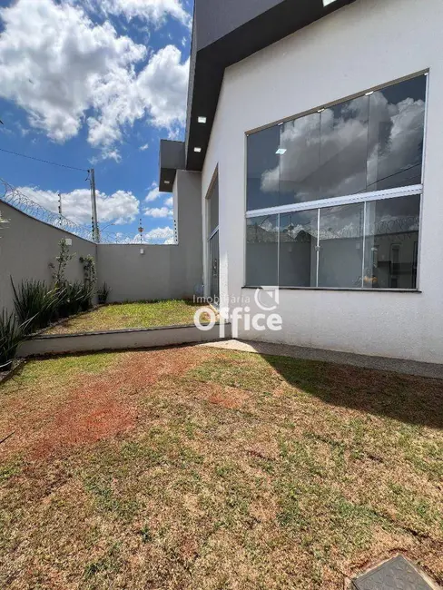Foto 2 de Casa com 4 quartos à venda, 257m2 em Residencial Jardins do Lago, Anapolis - GO