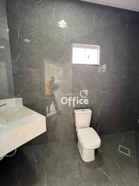 Foto 8 de Casa com 4 quartos à venda, 257m2 em Residencial Jardins do Lago, Anapolis - GO