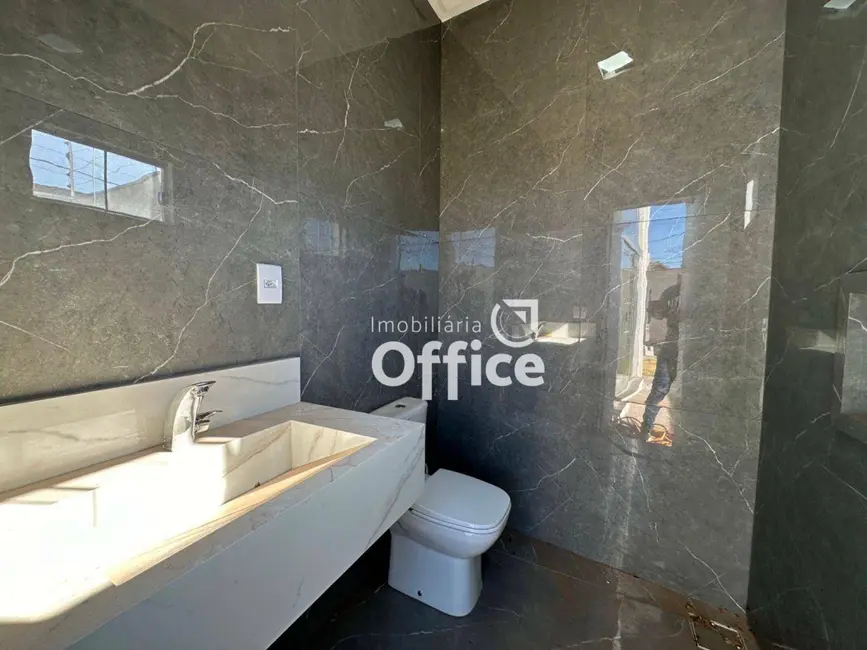 Casa com 3 quartos à venda, 235m2 em Residencial Jardins do Lago, Anapolis - GO - imagem 9 Foto 9 de Casa com 3 quartos à venda, 235m2 em Residencial Jardins do Lago, Anapolis - GO