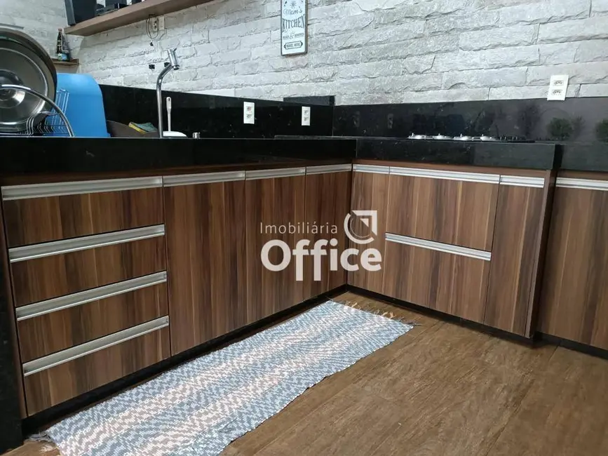 Foto 5 de Casa com 3 quartos à venda, 240m2 em Residencial Vale do Sol, Anapolis - GO