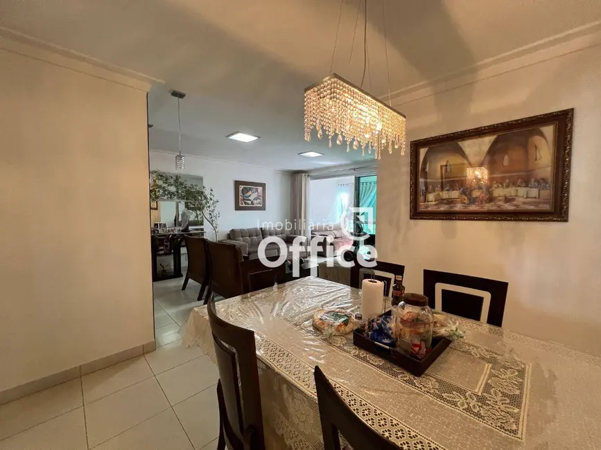 Foto 3 de Apartamento com 4 quartos à venda, 173m2 em Jundiaí, Anapolis - GO