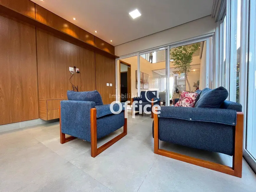Sobrado com 4 quartos à venda, 360m2 em Condomínio Residencial Grand Trianon, Anapolis - GO - imagem 7 Foto 7 de Sobrado com 4 quartos à venda, 360m2 em Condomínio Residencial Grand Trianon, Anapolis - GO