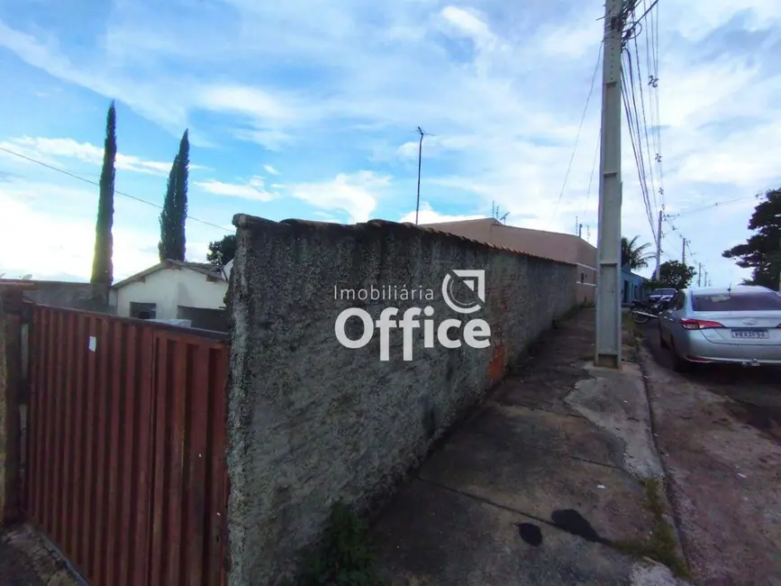 Foto 4 de Terreno / Lote à venda, 300m2 em Vila Jaiara, Anapolis - GO