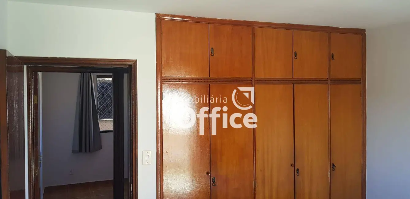 Foto 6 de Apartamento com 3 quartos à venda, 92m2 em Vila Jussara, Anapolis - GO