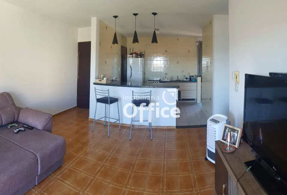 Foto 2 de Apartamento com 3 quartos à venda, 92m2 em Vila Jussara, Anapolis - GO