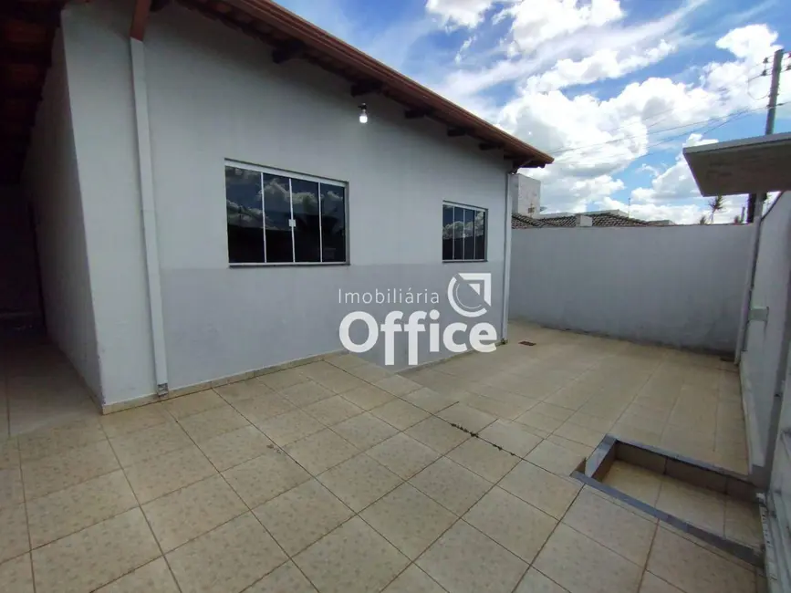 Foto 2 de Casa com 3 quartos à venda, 390m2 em Jardim das Samambaias, Anapolis - GO