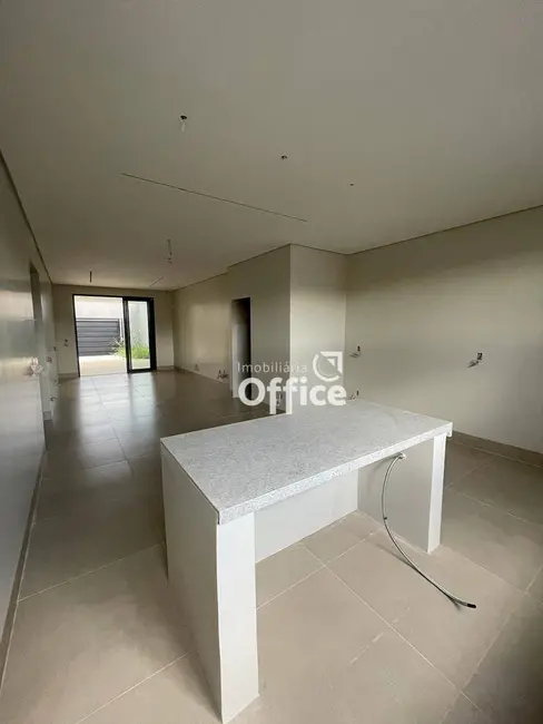 Casa com 3 quartos à venda, 241m2 em Jardim Ana Paula, Anapolis - GO - imagem 5 Foto 5 de Casa com 3 quartos à venda, 241m2 em Jardim Ana Paula, Anapolis - GO