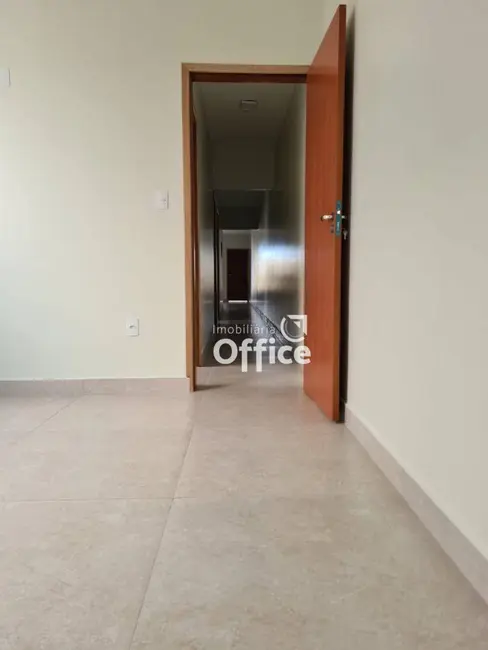 Casa com 3 quartos à venda, 175m2 em Vila Fabril, Anapolis - GO - imagem 4 Foto 4 de Casa com 3 quartos à venda, 175m2 em Vila Fabril, Anapolis - GO