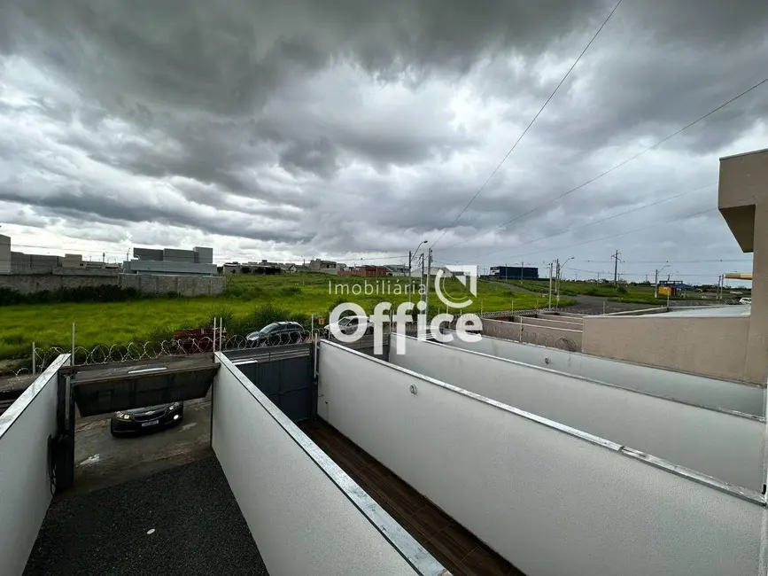 Foto 3 de Casa com 3 quartos à venda, 75m2 em Residencial Cerejeiras, Anapolis - GO