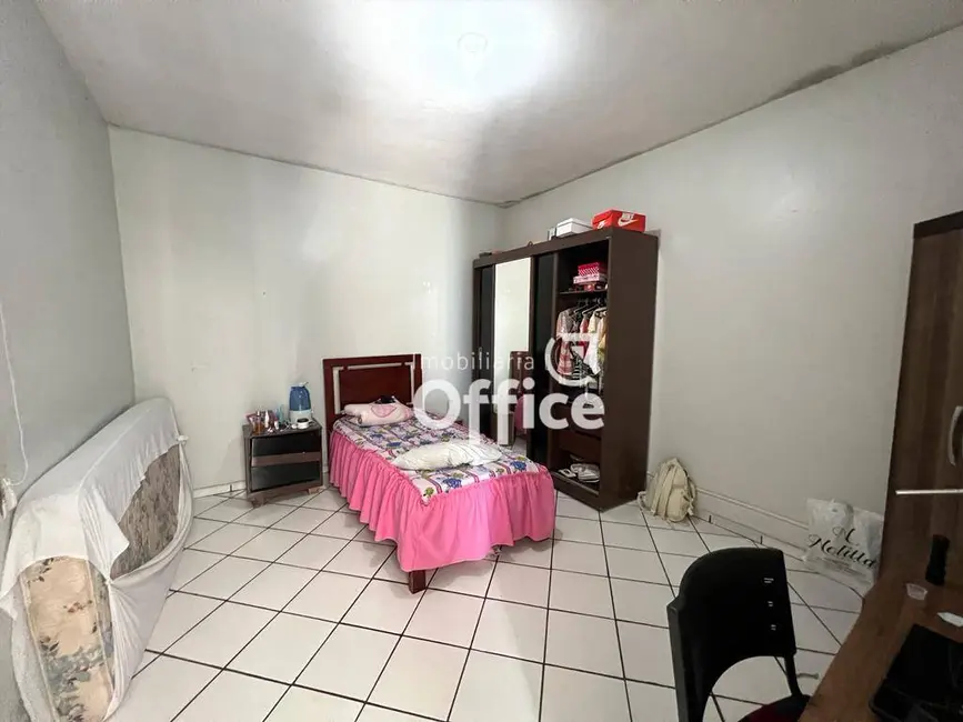 Foto 9 de Casa com 3 quartos à venda, 420m2 em Jundiaí, Anapolis - GO