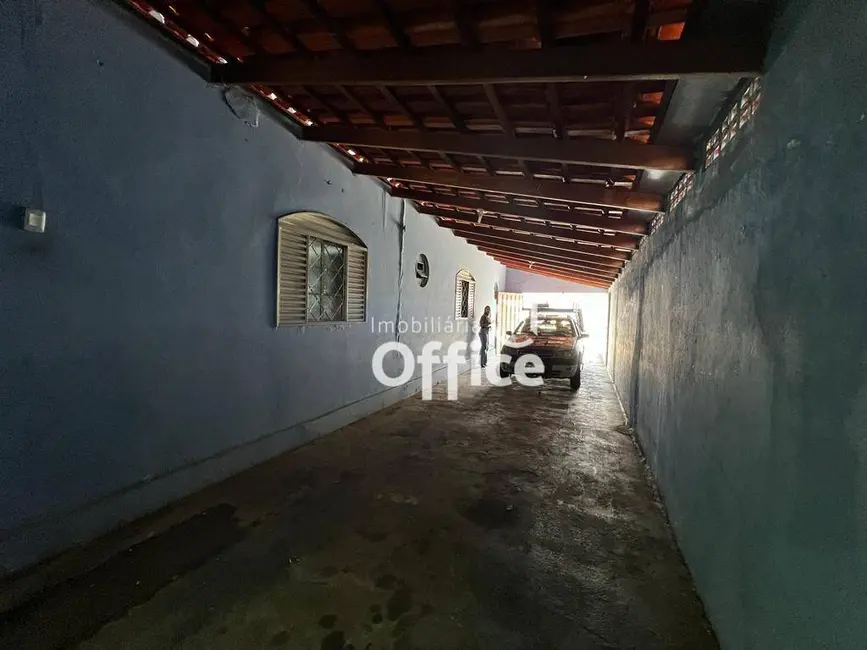 Foto 4 de Casa com 3 quartos à venda, 420m2 em Jundiaí, Anapolis - GO