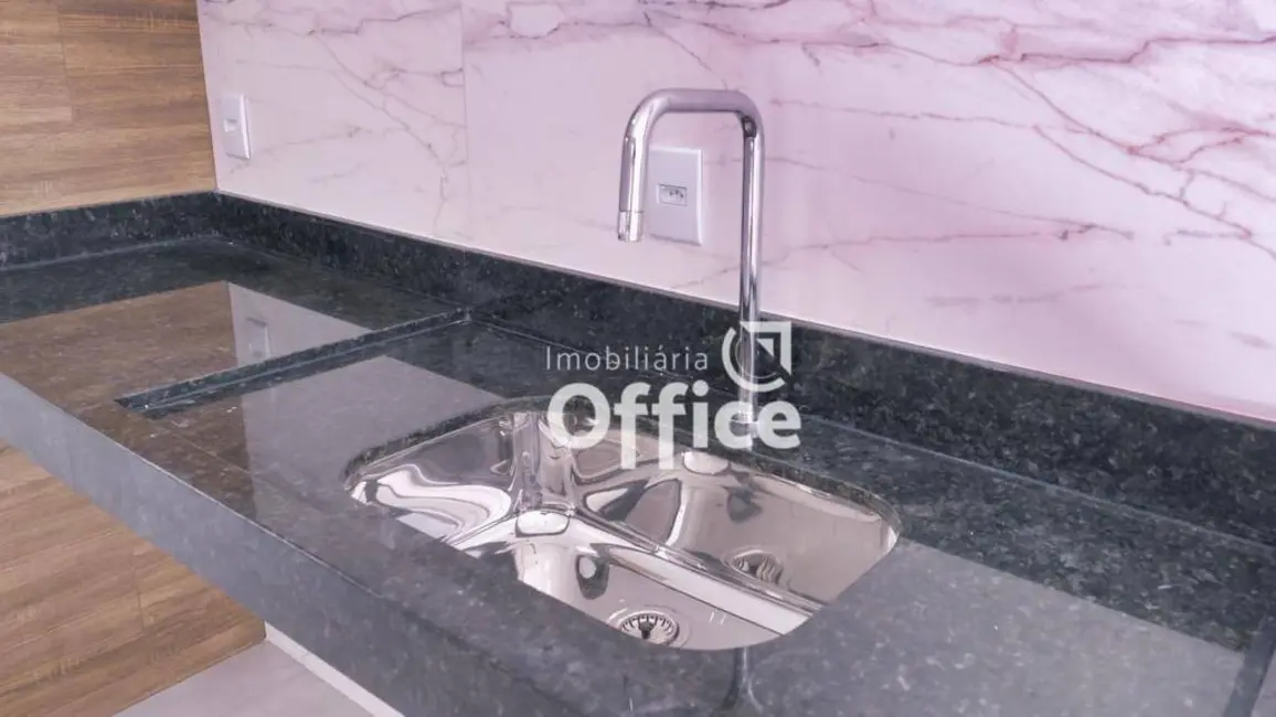 Casa com 3 quartos à venda, 200m2 em Jardim Itália, Anapolis - GO - imagem 8 Foto 8 de Casa com 3 quartos à venda, 200m2 em Jardim Itália, Anapolis - GO