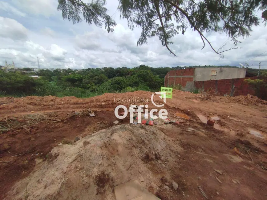 Foto 1 de Terreno / Lote à venda, 300m2 em Residencial Florença, Anapolis - GO