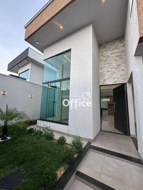 Foto 1 de Casa com 3 quartos à venda, 320m2 em Chácaras Colorado, Anapolis - GO