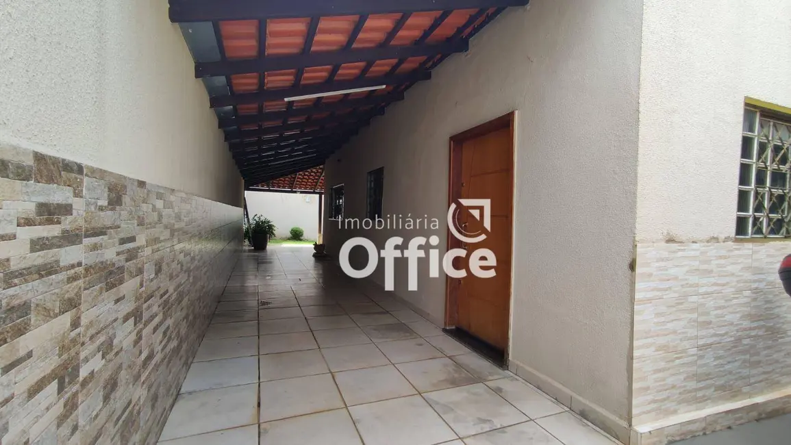 Foto 3 de Casa com 2 quartos à venda, 200m2 em Conjunto Habitacional Vila União, Anapolis - GO