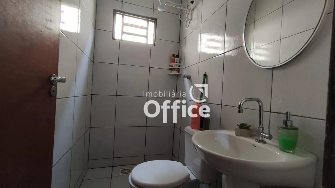 Foto 8 de Casa com 2 quartos à venda, 200m2 em Conjunto Habitacional Vila União, Anapolis - GO
